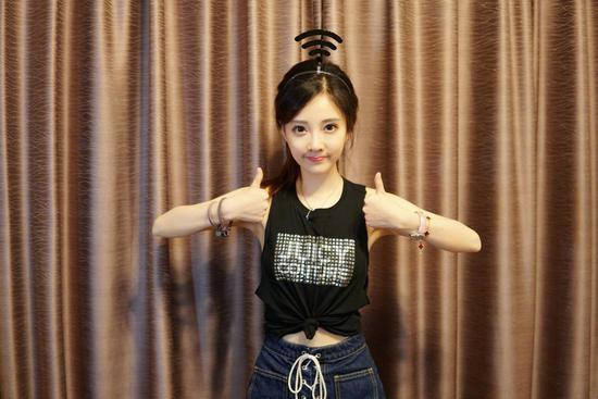 冯提莫又来卖萌啦！