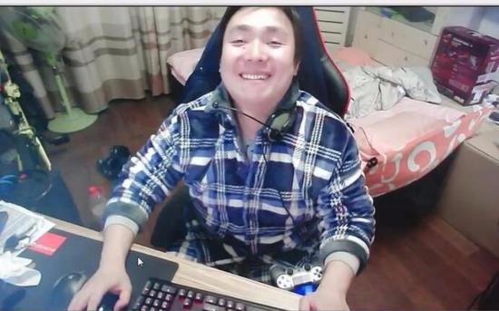 熊猫主播菜狗子风行云 获阿拉伯土豪400万打赏