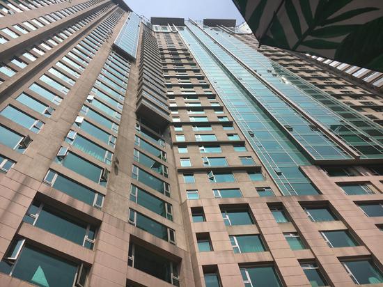 上海对外经贸大学电竞调研团队实地参观iG俱乐