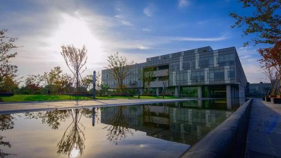 行业领袖寄语莘莘学子 邀你进名企深度探秘_网