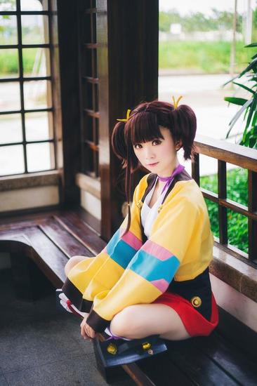 小萝莉无内衣(2)