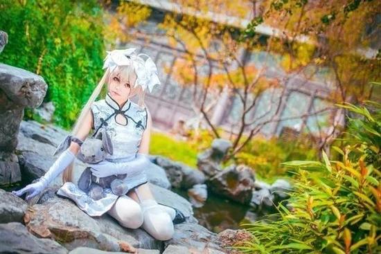 缘之空春日野穹白旗袍COS 长腿白丝腿控福利