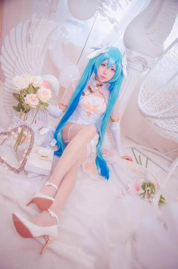 初音未来cos 永远的公主大人