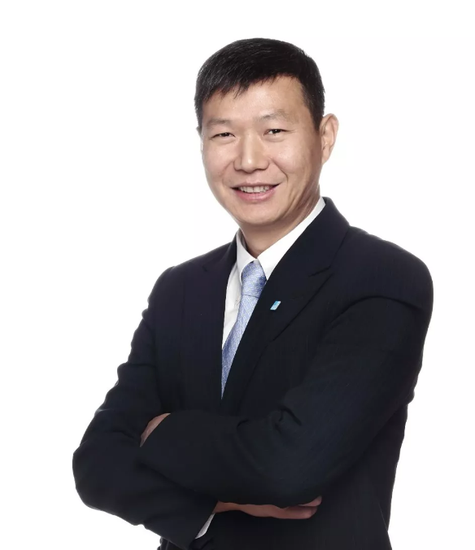 池宇峰 完美世界控股集团有限公司董事长、洪恩教育科技股份有限公司董事长、DBA首二班
