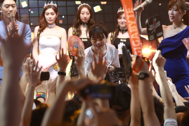 �����ö�С��������̨Ϊ�ֳ���ҷ���