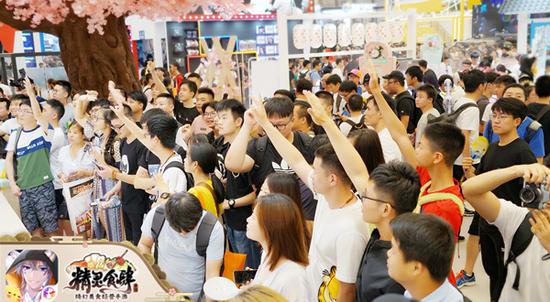 美食美景交织不停