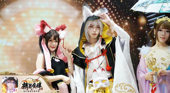 美食美景交织不停