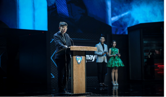 华奥电竞董事长李庆在NEST2018总决赛开幕式上致辞