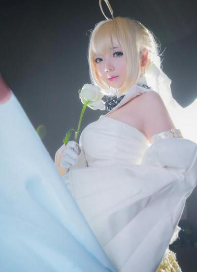saber内衣cos