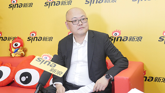 联想集团移动业务运营商业务总经理叶炜在2016中国移动全球合作伙伴大会现场接受新浪广东财经的采访
