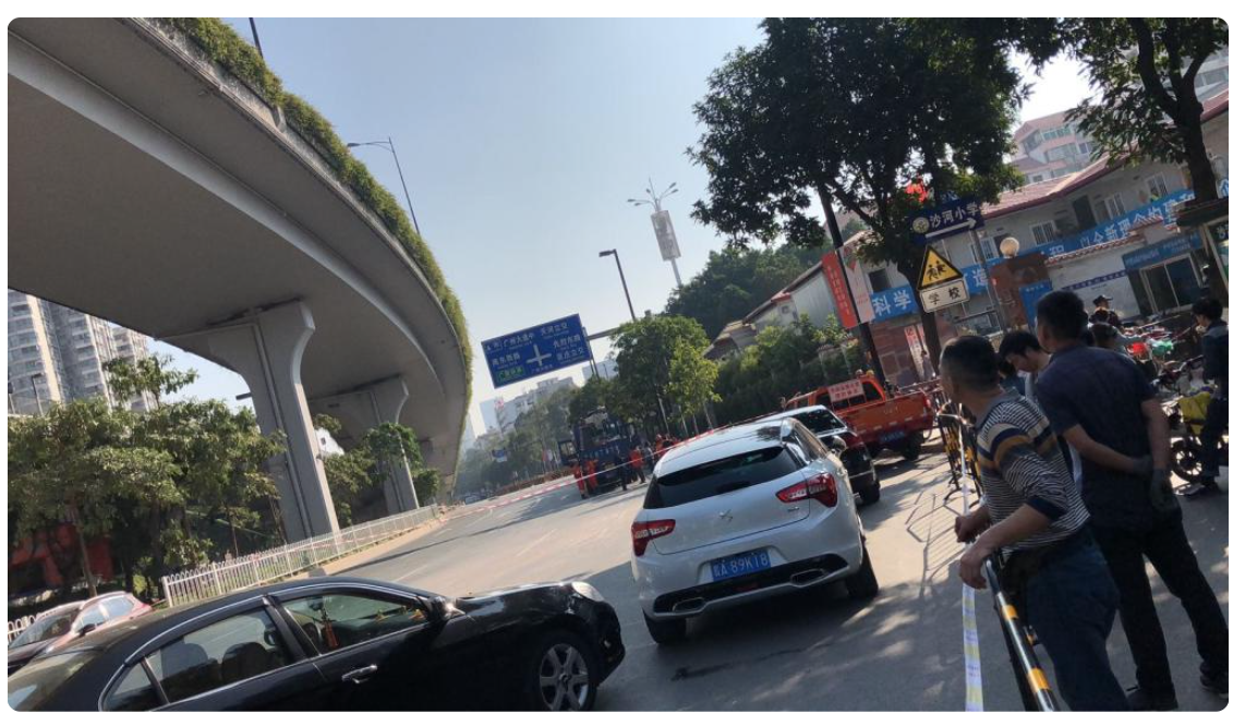 事发地点周边已被封锁。受访者供图