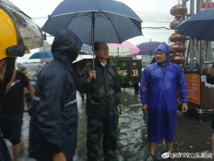 汕头潮南胪岗暴雨致内涝严重