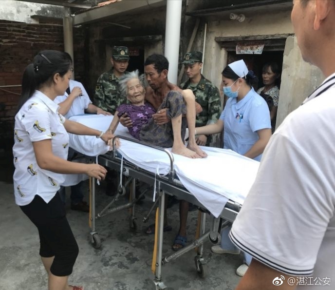 民安边防所严阵以待迎战台风＂山竹＂