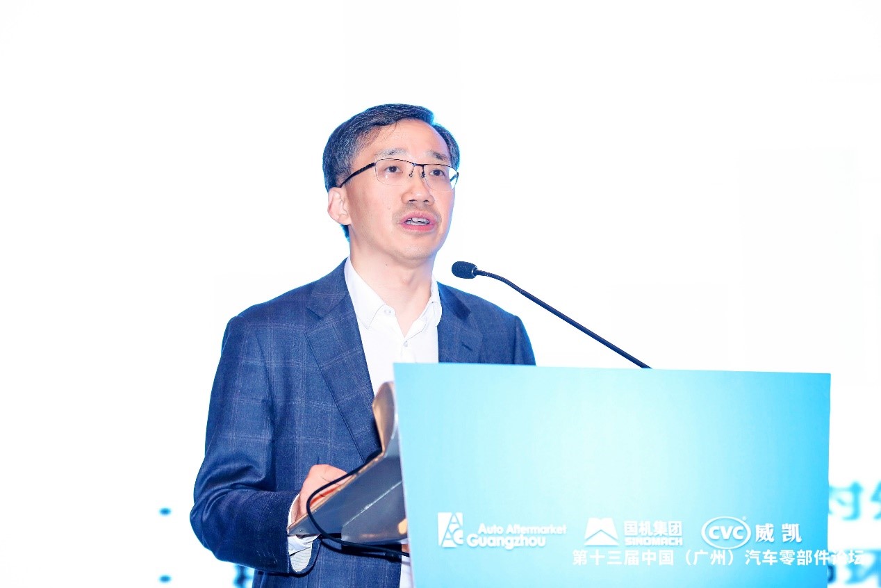 中国电力企业联合会标准化中心主任/能源行业电动汽车充电设施标准化技术委员会秘书长刘永东