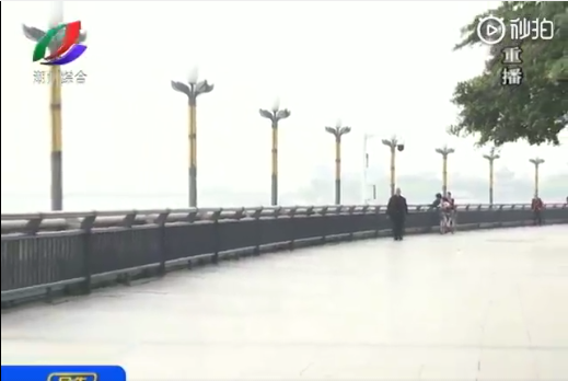 潮州广济桥两侧更换防护栏