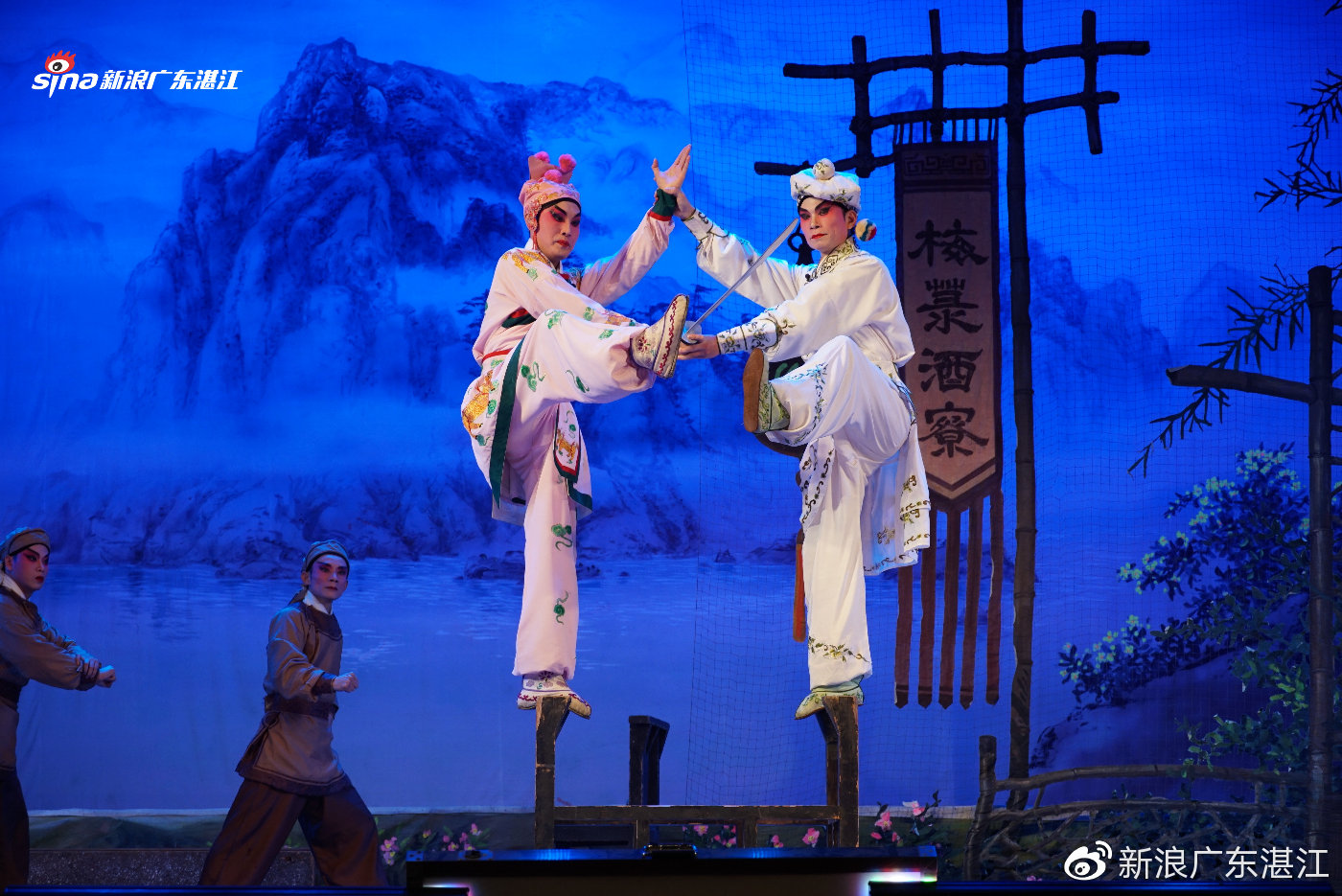 粤剧 《南宋孤鸿》、《总兵潘韬》在湛江影剧院精彩上演