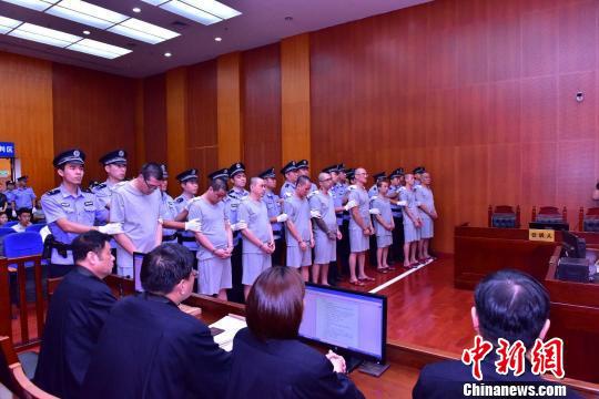 深圳市法院对贩卖毒品、非法持有毒品案被告人进行一审公开宣判。深圳法院供图