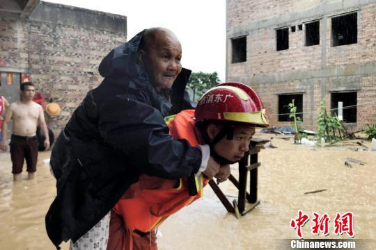 救援现场 惠州消防供图