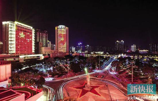 改造后的海珠广场珠江区段在今年国庆节期间惊艳亮相。 受访者供图