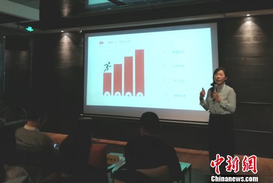 中国广州仲裁委员会网络仲裁部部长钟晓东 程景伟 摄