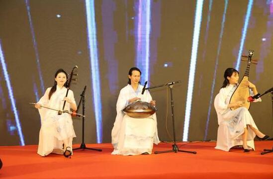 ▲民乐演奏,悠扬奏响太阳神新篇章