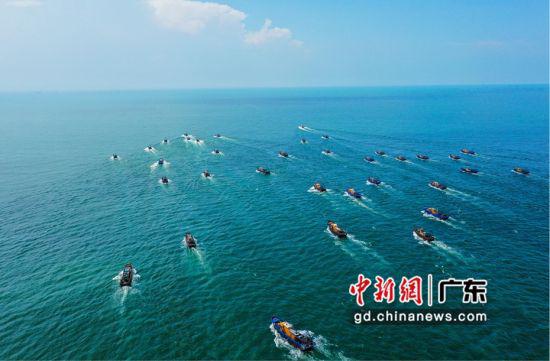 图为揭阳惠来渔船开始新一轮的捕捞作业。林碧鸿摄影