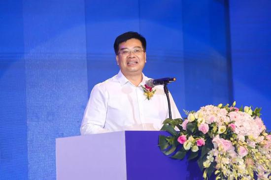珠海市委统战部副部长、市工商联党组书记陈德敬致辞