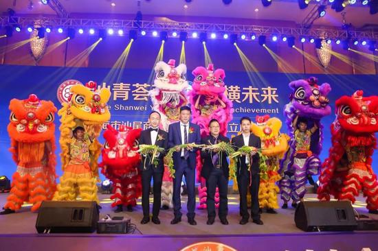 为青委会接财纳福