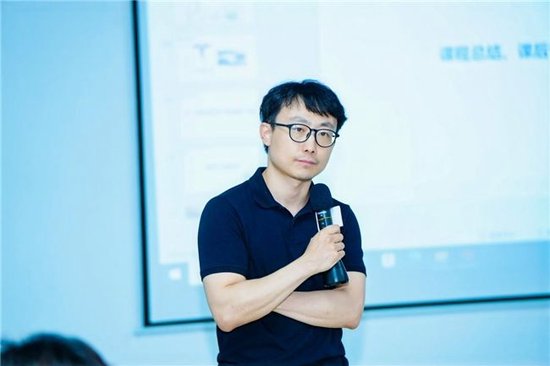 张竞宇