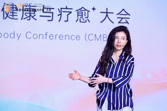 简知科技联合创始人兼总裁、简知愈见创始人王凤霞