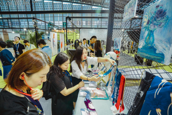 创享孵化市集现场