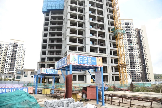 佳兆业东江新城十四期项目建设现场。