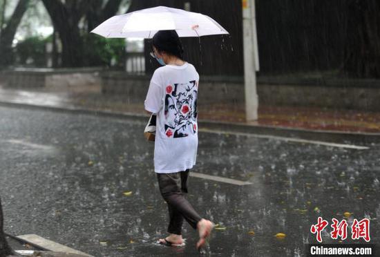 南方南方多省迎今年来最强降雨过程 多地部署防汛备汛