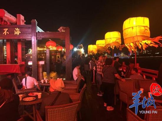 护栏较低:游客望改进 公司无打算