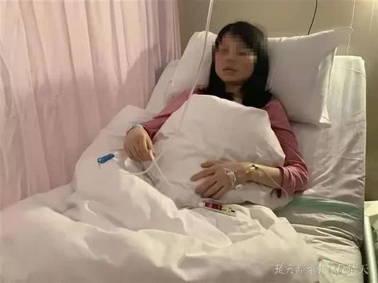 吕女士：明确告知医生自己怀有身孕