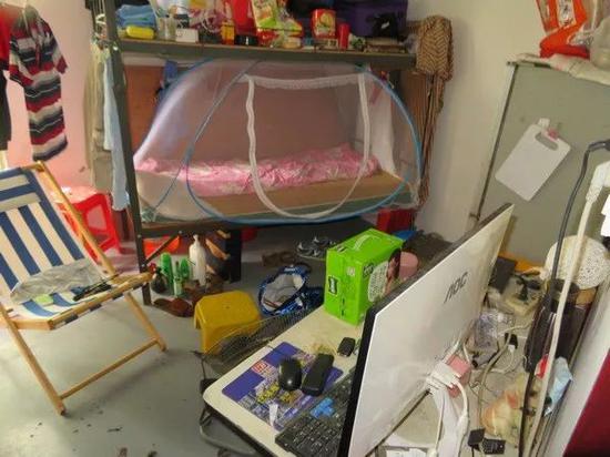 生产车间内设置住宿房间