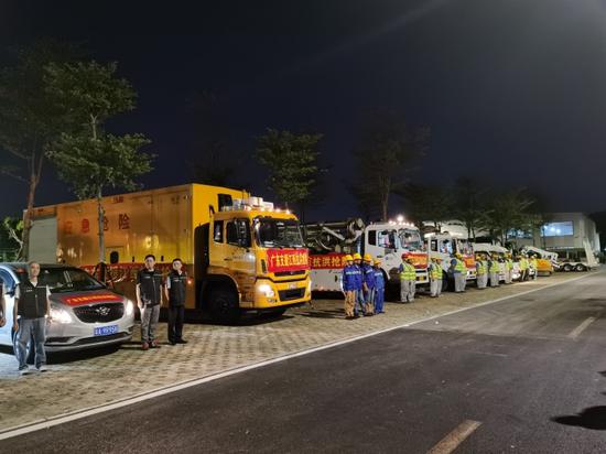 抗洪|连夜出征抗洪抢险 广东派出抢险车队驰援江西抗洪