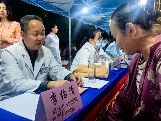 梁小宇 摄