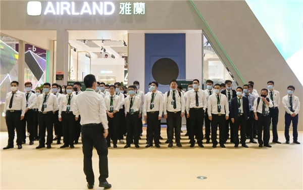雅兰团队为展会做好充分准备