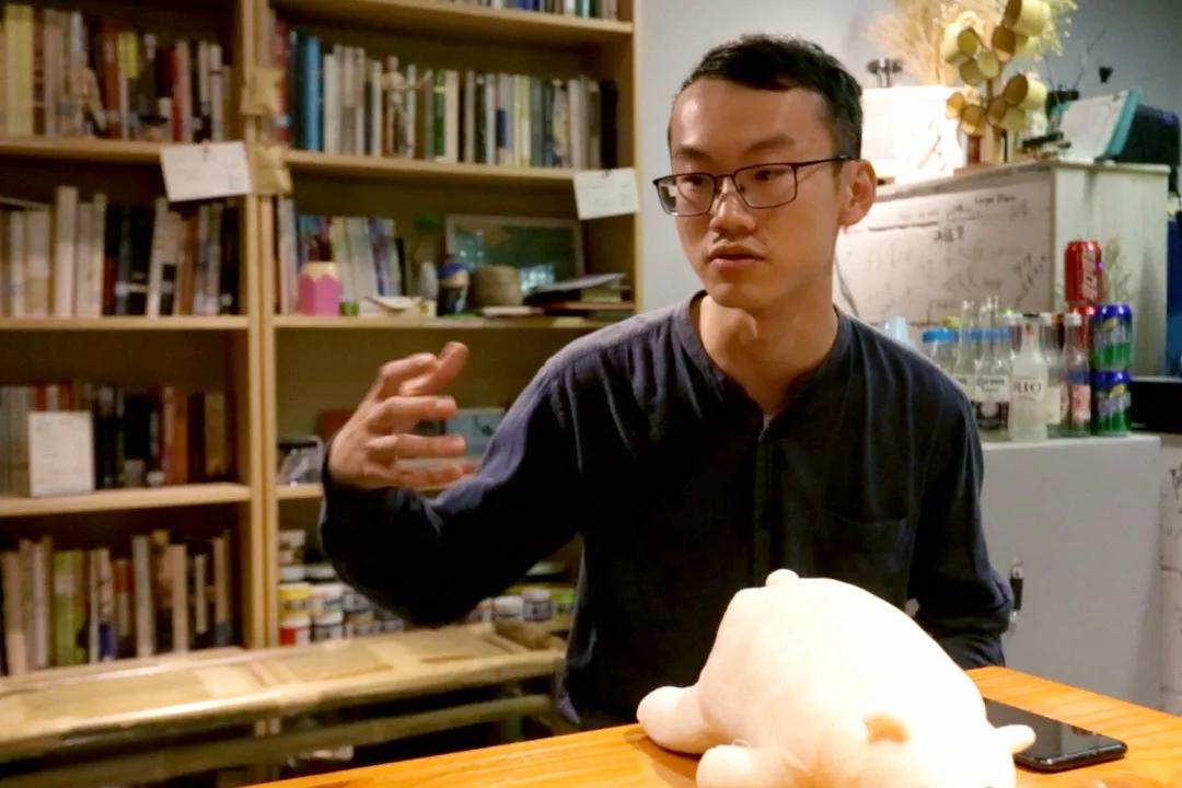Jason在21h书店中