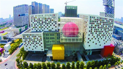 佛山市青少年宫新宫是佛山新城首座按照国家绿色建筑三星标准设计和