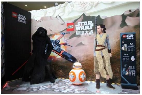 乐高星球大战全国巡展登陆广州 来正佳用创意唤醒原力