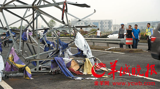 12级龙卷风肆虐江苏 造成78人遇难近500人受