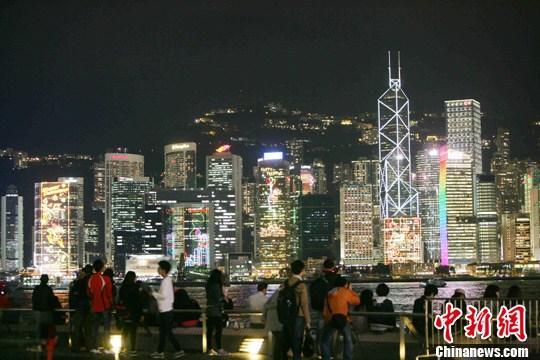 港媒：香港人在内地买楼养老 投资翻一番