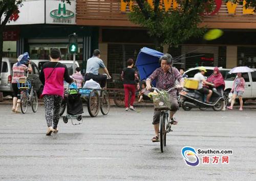 海马来袭广东潮州风大雨疾 全市中小学停课