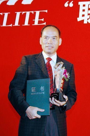 在该集团工作期间,庄耀先后担任过总经理、党委副书记、董事长、党委书记等职。