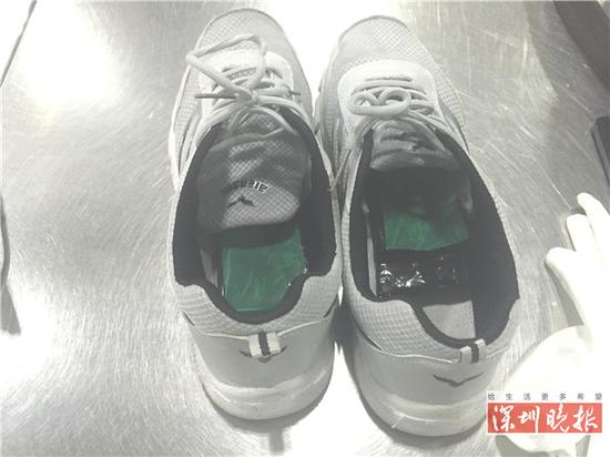 香港男子臭鞋偷藏金块过关被抓 案值达110万元