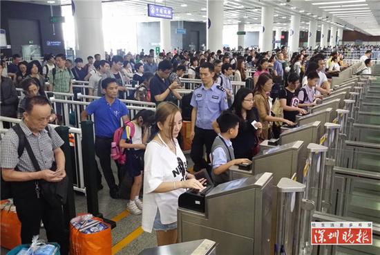 深圳福田口岸出入境旅客突破23万人次 创历史
