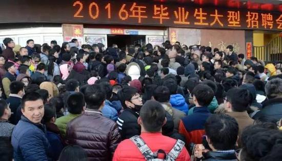 月薪最高16万！你愿意天天去工地“搬砖”吗？