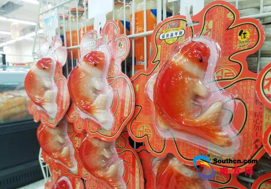 东莞各大超市年味渐浓 年货销售下周将迎高峰